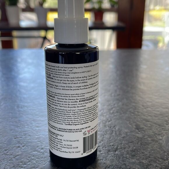 Bondi Boost Heat Protect Spray protects up to 450 degrees & improves split ends - Picture 5 of 5